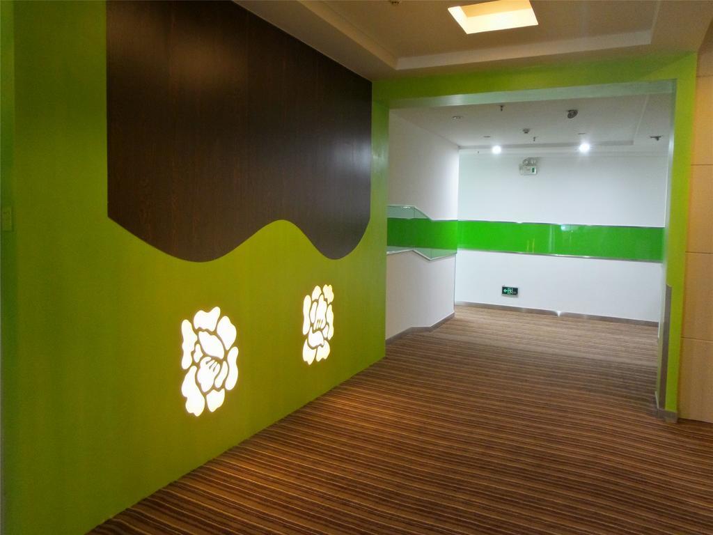 V8 Hotel Xicun Subway Branch Guangzhou Bagian luar foto